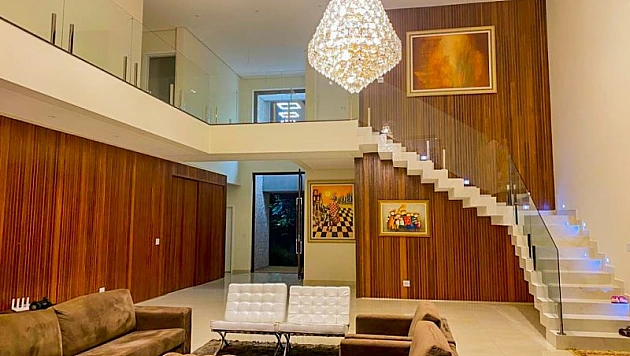 Casa em Condom�nio